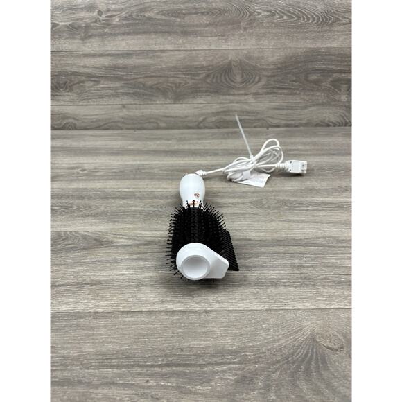 CHI BRUSH n VOLUME 2 in 1 CERAMIC BRUSH DRYER w/Brush & Comb Styling Tools - Picture 5 of 7